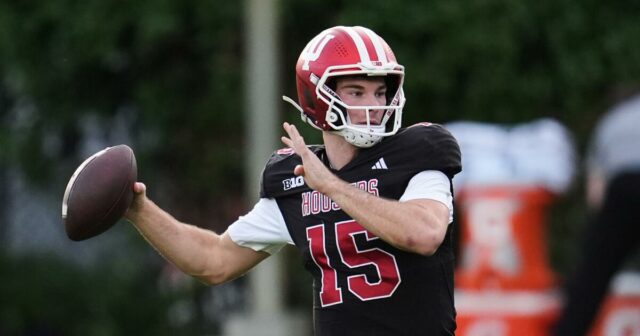 Seriózny Fernando Mendoza túži doviesť Indianu k víťazstvu v Rose Bowl
