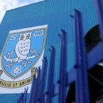 Fanúšikovia začali pumpovať peniaze späť do Sheffield Wednesday v snahe udržať ich nažive (Getty)