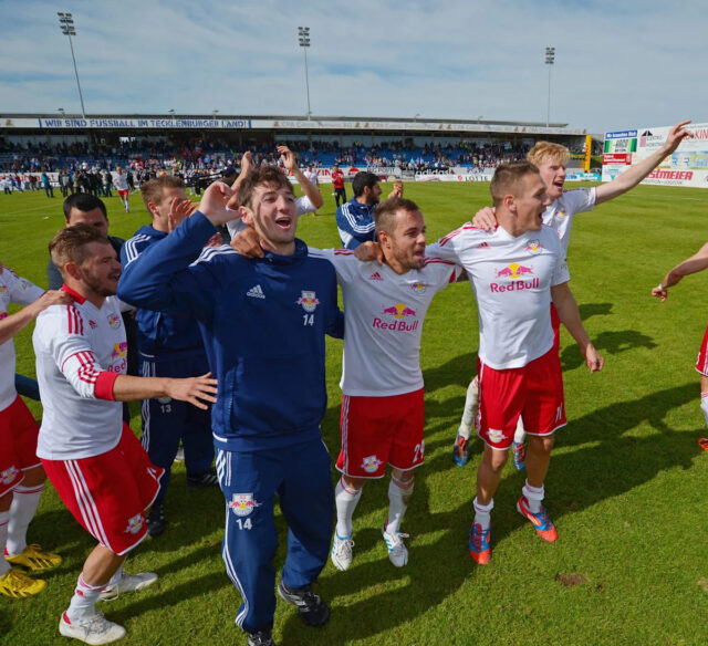 😱 Škandalózne odhalenia: RB šokujúco zaútočil na amatérsky futbal Download app from appStore