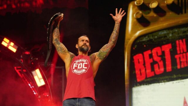 Skutočný dôvod, prečo bola kontroverzná AEW streľba CM Punka z novej knihy vynechaná
