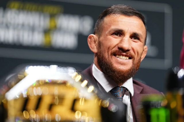 Sledujte UFC 323 pozápasovú tlačovú konferenciu v priamom prenose | Download app from appStore