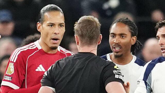 Slot robí zatracujúci vstup do Liverpoolu po tom, čo Richarlison Slot robí zatracujúci vstup do Liverpoolu po tom, čo Richarlison takmer zachráni sebazničujúce Spurs