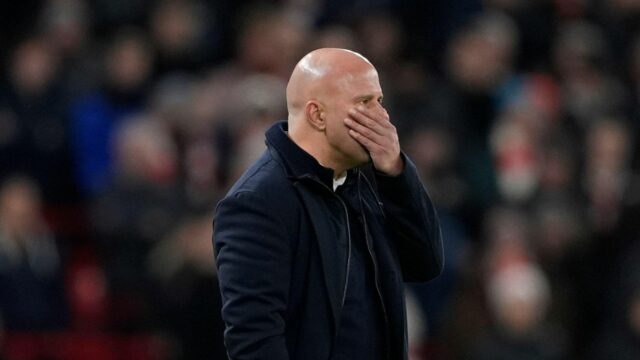 Slot vrece? Staršie hviezdy Liverpoolu sú „zmätené“ taktikou s napísaným „núdzovým stretnutím“.
