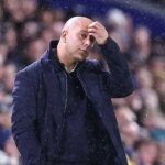 Šokujúce rozhodnutie Arneho Slotu zlyhá, keď Liverpool zahodil víťazstvo proti Leedsu