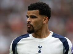 Solanke zdieľa záhadný náznak zranenia Tottenhamu | Futbal | Šport Solanke zdieľa záhadný náznak zranenia Tottenhamu | Futbal | Šport