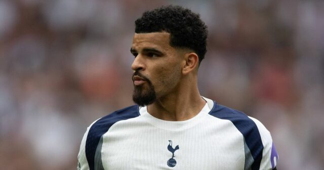 Solanke zdieľa záhadný náznak zranenia Tottenhamu | Futbal | Šport Solanke zdieľa záhadný náznak zranenia Tottenhamu | Futbal | Šport