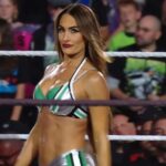 Špekulácie o Nikki Belle, ktorá podporuje jej vzťah po veľkých detailoch, sú zaznamenané na WWE RAW
