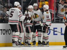 Spencer Knight zastaví 26 striel ako Blackhawks egde Kings Spencer Knight zastaví 26 striel ako Blackhawks egde Kings