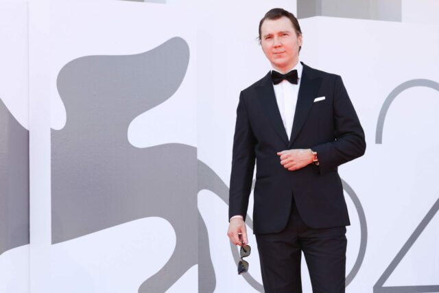 Paul Dano na 82. medzinárodnom filmovom festivale v Benátkach (obrázok cez Getty)