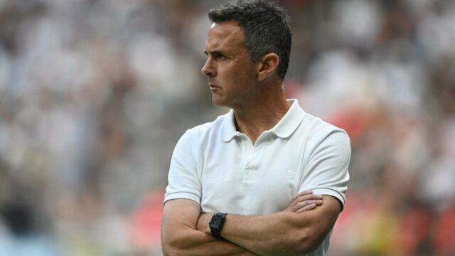 Sporting KC sa rozchádza s dočasným trénerom Kerrym Zavagninom Sporting KC sa rozchádza s dočasným trénerom Kerrym Zavagninom