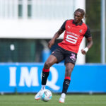 Správa: Chelsea má záujem získať francúzskeho obrancu