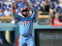 Správy: Kyle Schwarber sa vrátil do Phillies na 5-ročnej zmluve v hodnote 150 miliónov dolárov MLB: Play-off-Philadelphia Phillies v Los Angeles Dodgers