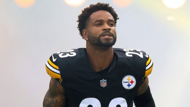 Správy NFL: Darius Slay zvažuje odchod do dôchodku po tom, čo si ho Bills vyžiadal
