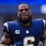 Správy NFL: Denzel Perryman z Chargers suspendoval po zlom zásahu Ryana Flournoya z Cowboys