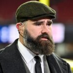 Správy NFL: Jason Kelce roztrhol klasickú polčasovú šou, hovorí, že je to prehnané