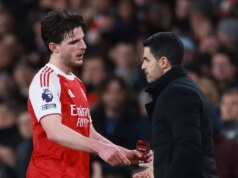 Správy o zranení Arsenalu, keďže Declan Rice a Cristhian Mosquera pridávajú strasti Mikela Artetu Declan Rice a Mikel Arteta, keď boli nahradení proti Brentfordu