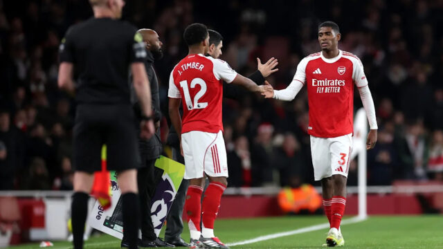 Správy o zranení Cristhian Mosquera: Arsenal prišiel o ďalšieho stredného Download app from appStore