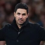 LONDÝN, ANGLICKO - 3. DECEMBRA: Mikel Arteta, manažér / hlavný tréner Arsenalu počas zápasu Premier League medzi Arsenalom a Brentfordom na Emirates Stadium 3. decembra 2025 v Londýne v Anglicku. (Foto: Marc Atkins/Getty Images)