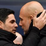 Valentin Castellanos Taty z SS Lazio oslavuje so spoluhráčom Nunom Tavaresom po strelení gólu -1 počas zápasu Serie A medzi SS Lazio a AC Miláno