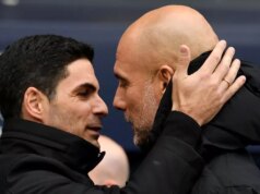 Správy z Arsenalu: Mikel Arteta je pripravený na prestupový „darček“, keď Pep Guardiola vystrelil varovný výstrel Valentin Castellanos Taty z SS Lazio oslavuje so spoluhráčom Nunom Tavaresom po strelení gólu -1 počas zápasu Serie A medzi SS Lazio a AC Miláno