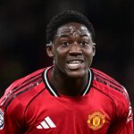 Kobbie Mainoo je v mraze na Old Trafford