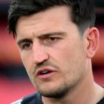 Ruben Amorim, manažér Manchestru United, tlieska fanúšikom po zápase Premier League medzi Manchester United a West Ham United