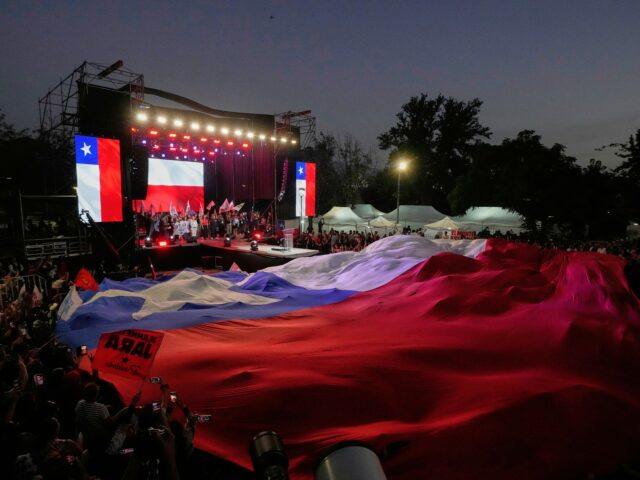 "Strašná" krajina? Obavy z kriminality ovládajú Čile pred prezidentskými voľbami "Strašná" krajina? Obavy z kriminality ovládajú Čile pred prezidentskými voľbami | Volebné správy