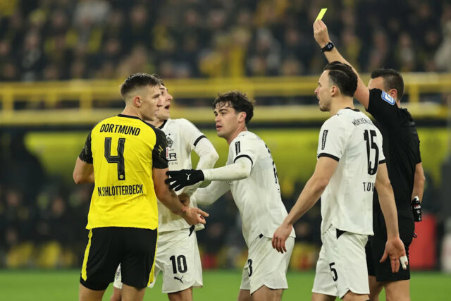 Stredný obranca Realu Madrid v Borussii Dortmund Nico Schlotterbeck – Download app from appStore