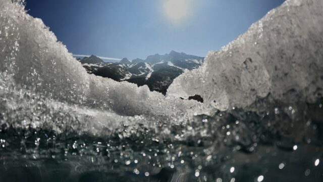 Štúdia zistila, že každý rok sa do polovice storočia roztopia Štúdia zistila, že každý rok sa do polovice storočia roztopia tisíce ľadovcov | Správy o klimatickej kríze