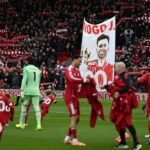 Synovia Dioga Jotu sa pripojili k hviezdam Liverpoolu a Wolves a vzdali hold neskorému útočníkovi