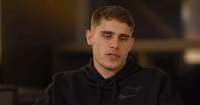 Micky van de Ven povedal Sky Sports, že oslovil Alexandra Isaka