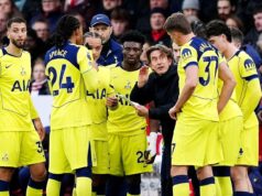 Thomas Frank vyhodil späť, zatiaľ čo Djed Spence zúrivo pokrýval príšerne opatrného manažéra Tottenhamu proti Forestovi Thomas Frank vyhodil späť, zatiaľ čo Djed Spence zúrivo pokrýval príšerne opatrného manažéra Tottenhamu proti Forestovi