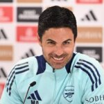 Tlačová konferencia Arsenalu NAŽIVO: Mikel Arteta o Aston Villa, Saliba, Rice, Trossard a Emery