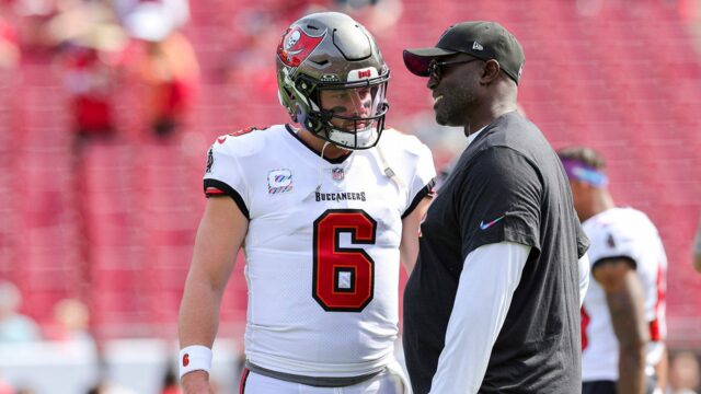 Todd Bowles volá Bakera Bayfielda, keď Bucs čelí eliminácii
