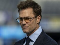 Tom Brady si vybral Jona Jonesa a Khabiba Nurmagomedova ako svojich MMA KOZ, vybral 3 hviezdy na boj s mimozemšťanmi Tom Brady si vybral Jona Jonesa a Khabiba Nurmagomedova ako svojich MMA KOZ, vybral 3 hviezdy na boj s mimozemšťanmi