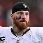 Maxx Crosby údajne odišiel zo zariadenia Las Vegas Raiders v piatok po tom, čo bol informovaný, že bude zatvorený na posledné dva zápasy sezóny.