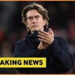 Thomas Frank reaguje počas zápasu Tottenham vs Fulham