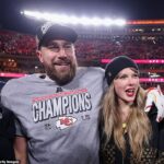 Travis Kelce prezradil, že kúpil krájač chleba pre svoju teraz už snúbenicu Taylor Swift