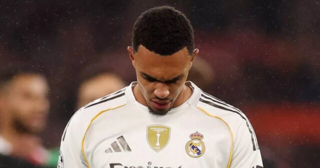 Trent Alexander-Arnold roztrhaný španielskymi médiami po prvej asistencii Realu Madrid Trent Alexander-Arnold z Realu Madrid vyzerá skľúčene po porážke tímu v zápase MD4 fázy Ligy majstrov UEFA 2025/26 medzi Liverpoolom FC a Realom Madrid