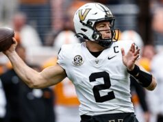 Trump je vyzvaný, aby zmenil pole CFP Trump je vyzvaný, aby zmenil pole CFP