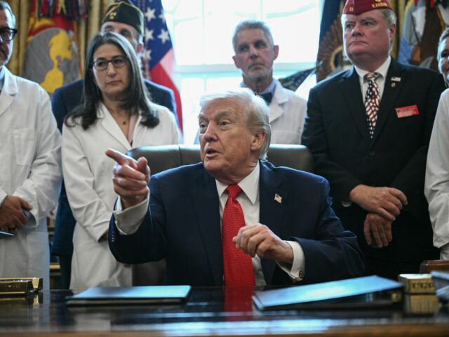 Trump podpísal príkaz na preklasifikovanie marihuany, zmiernenie obmedzení výskumu | Trump podpísal príkaz na preklasifikovanie marihuany, zmiernenie obmedzení výskumu | Správy Donalda Trumpa