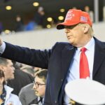 Trump prichádza na zápas medzi armádou a námorníctvom uprostred smrtiacej sýrskej zálohy na americké jednotky