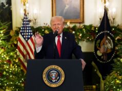 Trump vychvaľuje úspechy, útočí na imigrantov v prejave v Bielom dome | Správy Donalda Trumpa Trump vychvaľuje úspechy, útočí na imigrantov v prejave v Bielom dome | Správy Donalda Trumpa