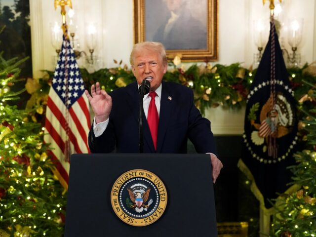 Trump vychvaľuje úspechy, útočí na imigrantov v prejave v Bielom Trump vychvaľuje úspechy, útočí na imigrantov v prejave v Bielom dome | Správy Donalda Trumpa