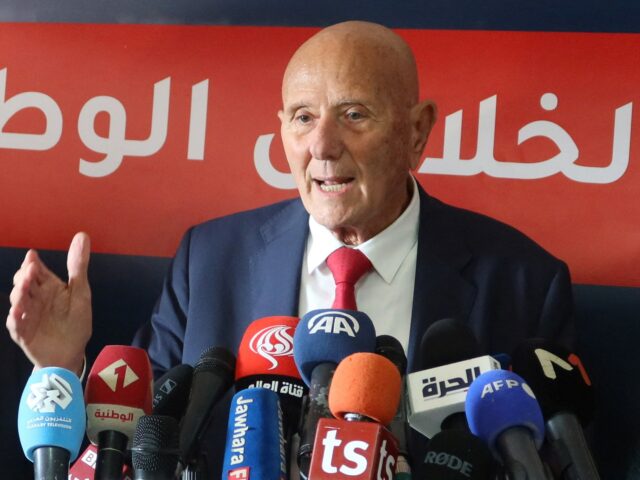 Tunisko zatklo najvyššieho opozičného lídra Nejiba Chebbiho pri rozširujúcom sa Tunisko zatklo najvyššieho opozičného lídra Nejiba Chebbiho pri rozširujúcom sa zásahu | Politické správy