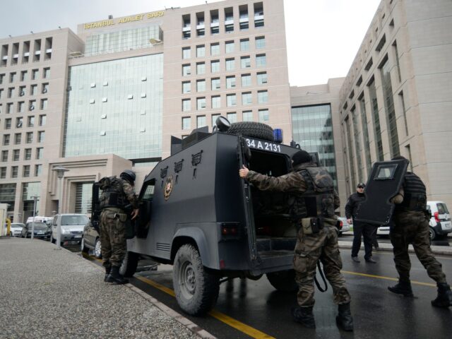 Turecko zatklo 115 podozrivých z organizácie ISIL, ktoré údajne plánovalo dovolenkové útoky | Správy ISIL/ISIS
