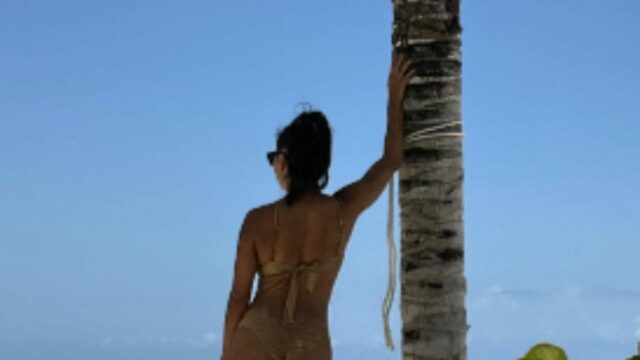 "Tvrdím, že mám väčšieho kurva ako väčšina mužov, s ktorými "Tvrdím, že mám väčšieho kurva ako väčšina mužov, s ktorými som sa stretol"