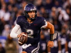 UConn standout QB Joe Fagnano preskočil Fenway Bowl Futbal NCAA: Duke v Connecticute