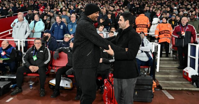 UEFA udelila veľkú pokutu po troch porušeniach pravidiel pri víťazstve UEFA udelila veľkú pokutu po troch porušeniach pravidiel pri víťazstve Arsenalu | Futbal | Šport