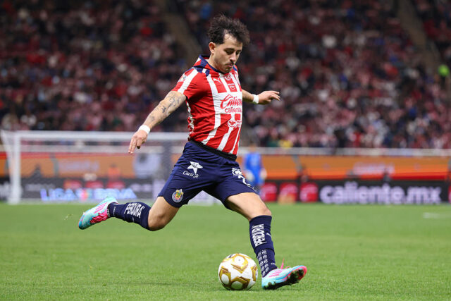 Údajne plánujú blockbusterovú výmenu Chivas a Pumas Download app from appStore